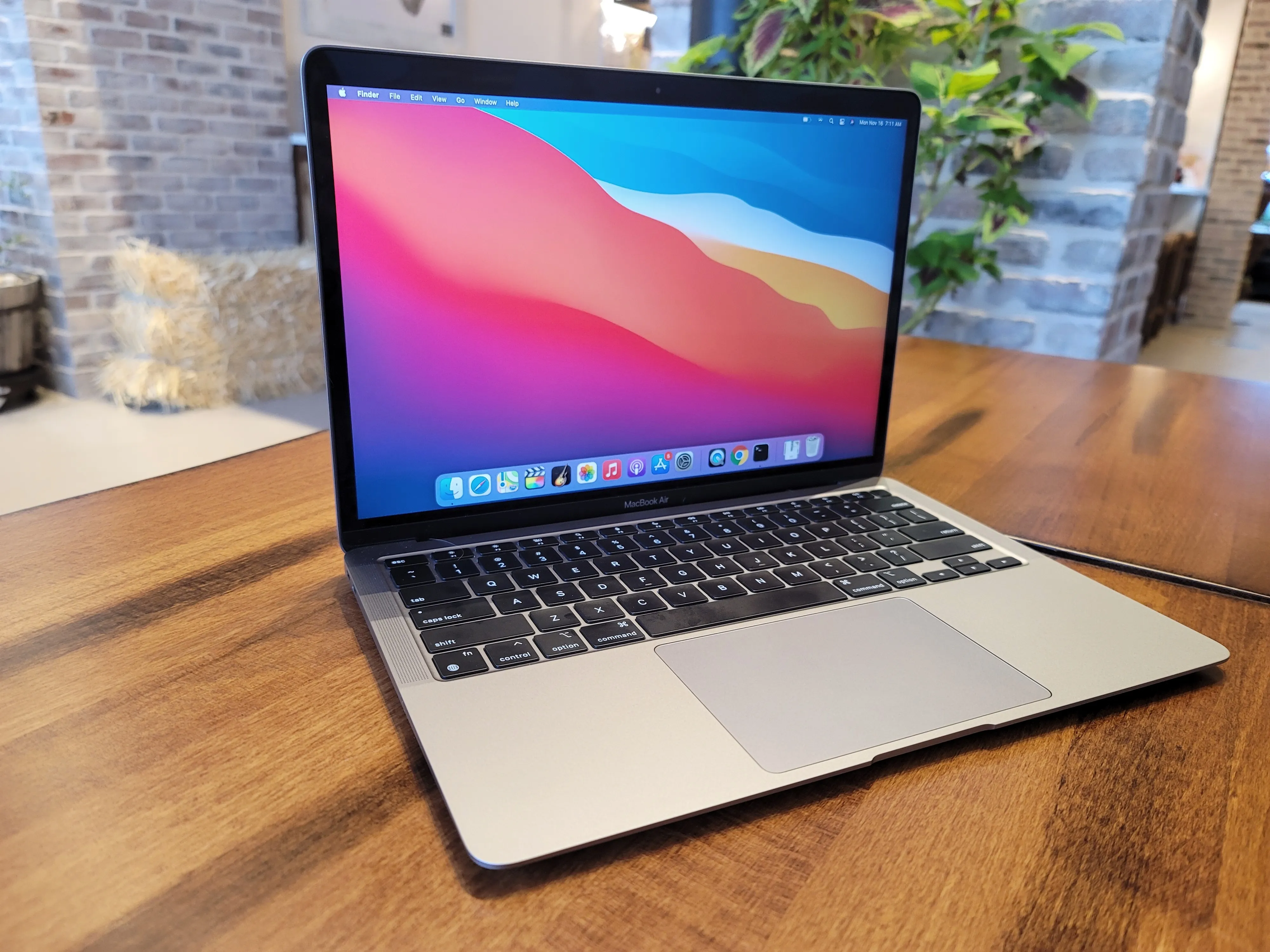 MacBook Air M1 - 256GB Excelente Estado 8GB RAM Garantía | Incatron